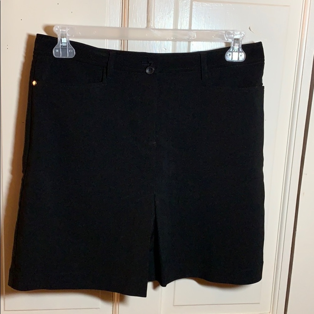 Women’s Cracked Wheat black Skort sz 6